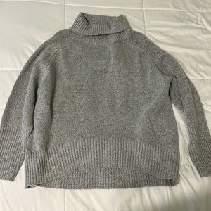 Women’s gray turtle neck sweater